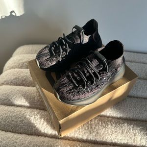 Yeezy Sneakers - toddler 6.5c